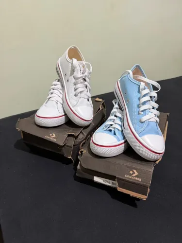 VENDO 2 PARES CONVERSE ALL STAR INFANTIL NÚMERO 32