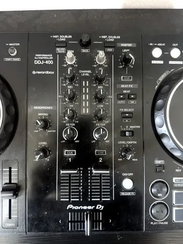 Controladora DJ Pioneer DDJ-400 - Rekordbox - Seminova