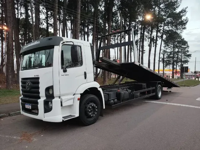 VW Volkswagen 15-180 Constellation Guincho Plataforma 9,5m + Asa (ñ cargo vm atego prancha