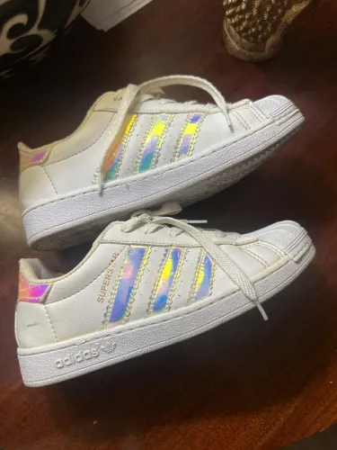 Tênis adidas infantil