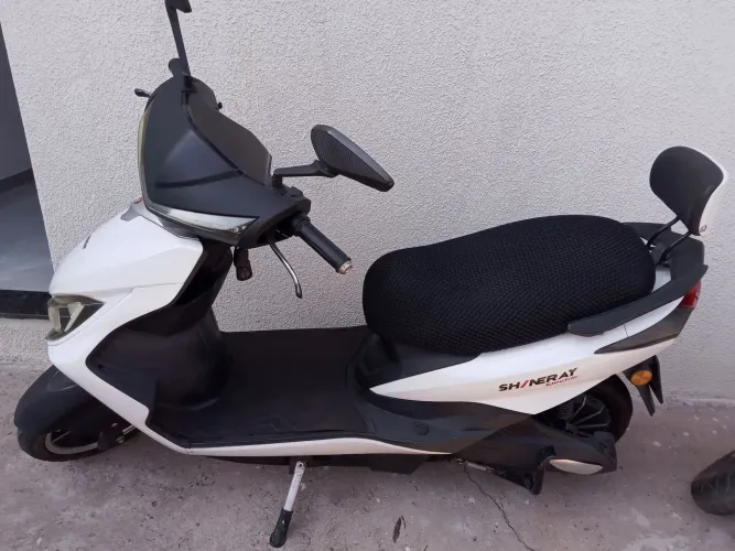 Scooter elétrica