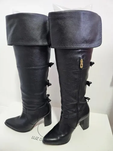 Bota Over The Knee Luz da Lua