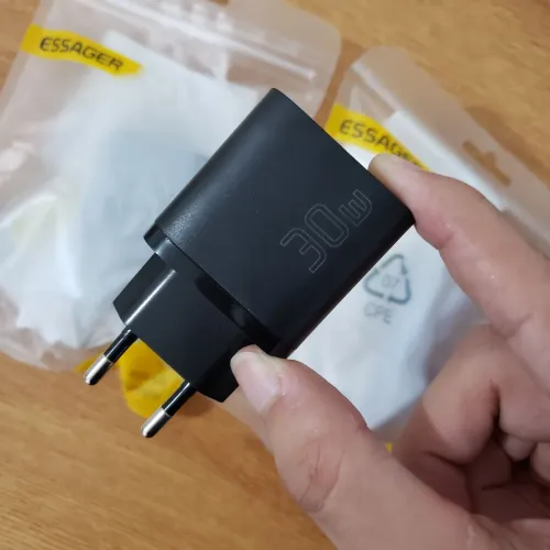 Carregador Tipo C 30W GaN Essager Android e iPhone