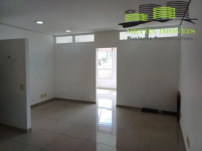 Excelente oportunidade: Cobertura comercial à venda em Sorocaba-SP, Boa Vista! 1 banheiro,
