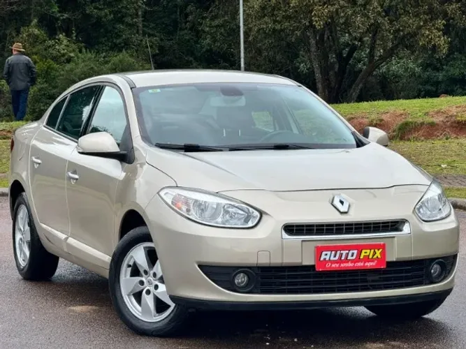 Renault Fluence Sed. Dynamique 2.0 16V Flex Aut. 2013
