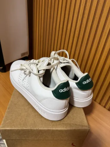 Tênis Adidas Advantage Base
