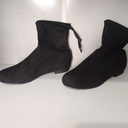 Bota em camurça preto n 37 NOVA