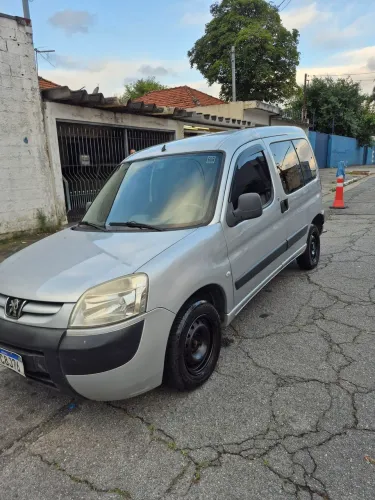 Peugeot Partner Van Escapade 1.6 Flex 16V 5P 2011