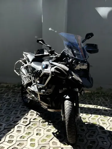 bmw 1250 adv 2024 triple black 47000km