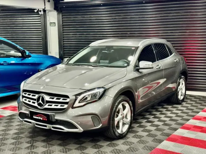 Mercedes-Benz GLA 200 Adv. 1.6/1.6 TB 16V Flex Aut. 2019