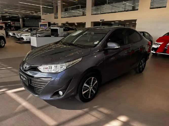 Toyota Yaris XL Live Sedan 1.5 Flex 16V 4P AUT 2022