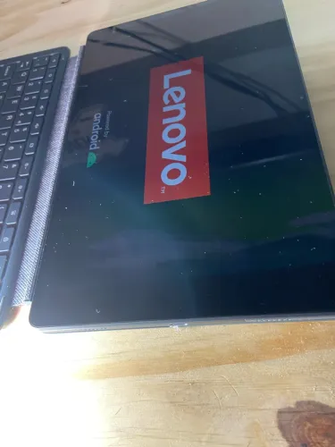 Tablet Lenovo com capa e teclado. TB-j606f 128 Gb