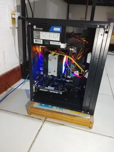 Pc gamer i5 3470 8 gb ram com placa de vídeo rx 550 4gb ram 