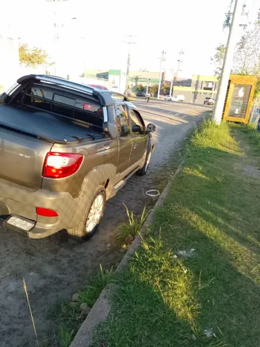 Fiat Strada Adventure1.8/ 1.8 Locker Flex CD 2015
