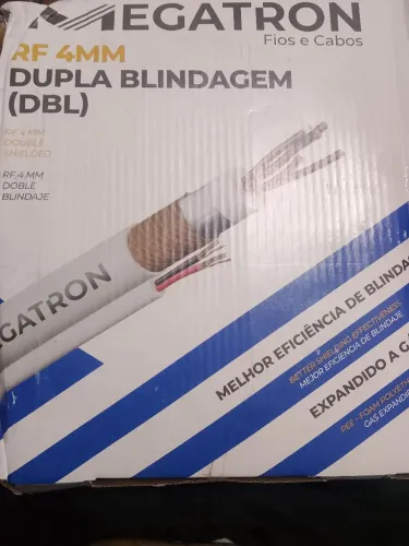 Cabo coaxial branco