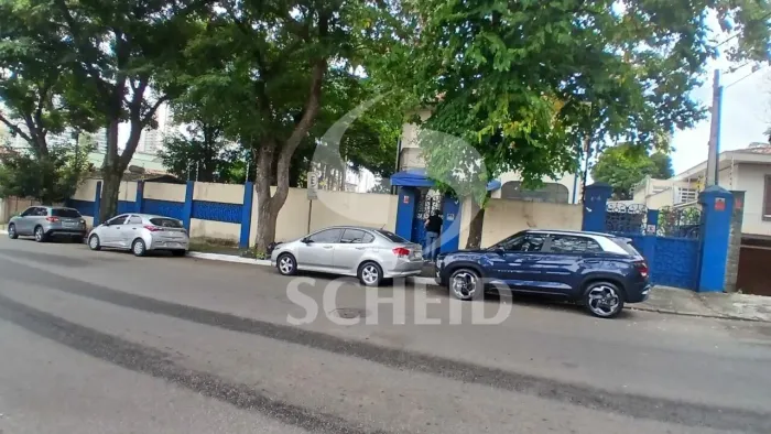 Casa a venda com 1.500m² sendo 30mts de Frente e 50mts de Fundos