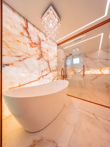 Luxuosa Cobertura de 332m² no Coração do Cambuci