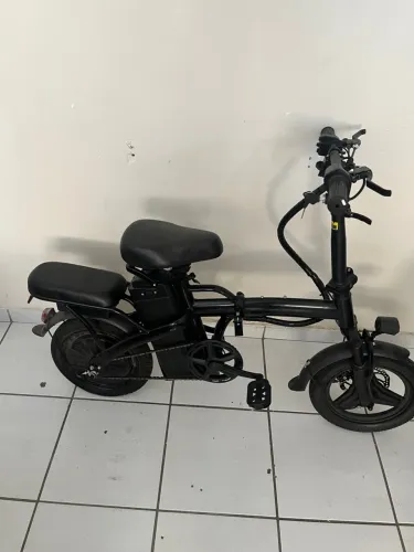 Bicicleta Elétrica Dobrável para Adultos com Pedalada Assistida
