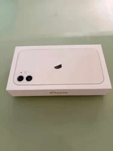 Caixa iPhone 11 - branco