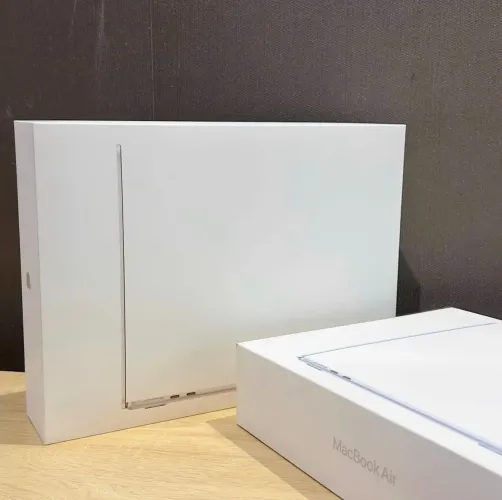 MacBook Air M5 13.6? 1TB SSD 24GB Ram (1 ano de garantia)