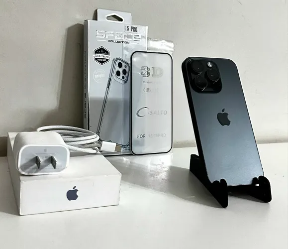 iPhone 15 pro 256 Gb Black titanium