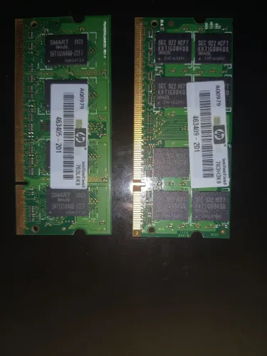 Memória RAM 3 GB (1GB + 2GB) DDR2 - SO-DIMM