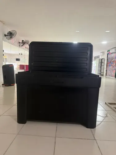Caixa Térmica Preta 360l Polietileno - NOVA