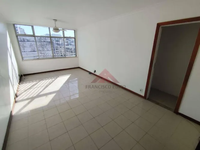Apartamento com 3 quartos para alugar, 123 m por 4.200 - mês - Ingá - Niterói - RJ