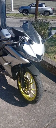 Yamaha YZF R15 ABS 2024