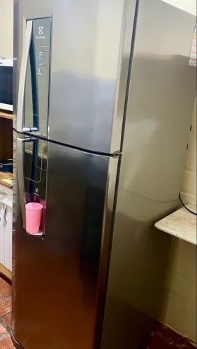 Vendo geladeira 