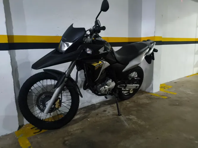 XRE 300 2014