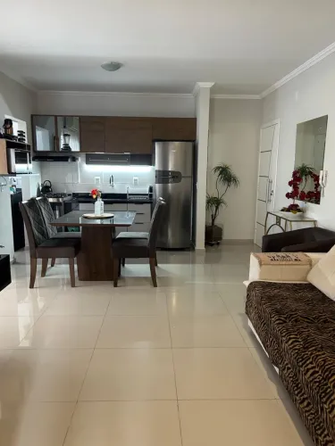 Apartamento lindo mobiliado, compartilhado para MULHERES em Praia dos Ingleses