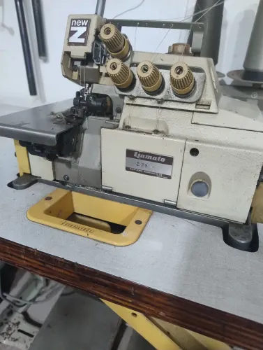 Vendo máquina industrial de costura interloque