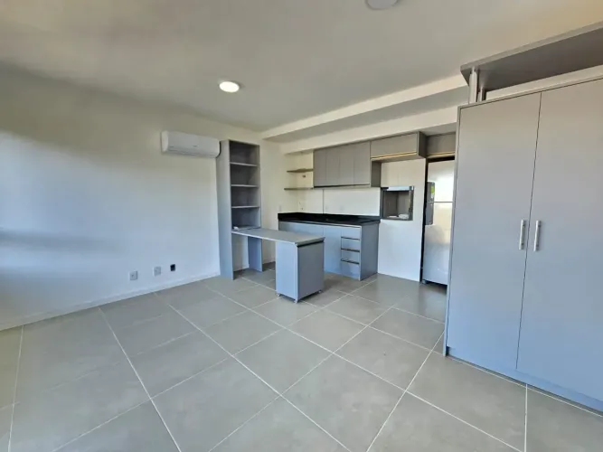 Imóvel para aluguel possui 28 metros quadrados com 1 quarto em Jardim Botânico - Porto Ale