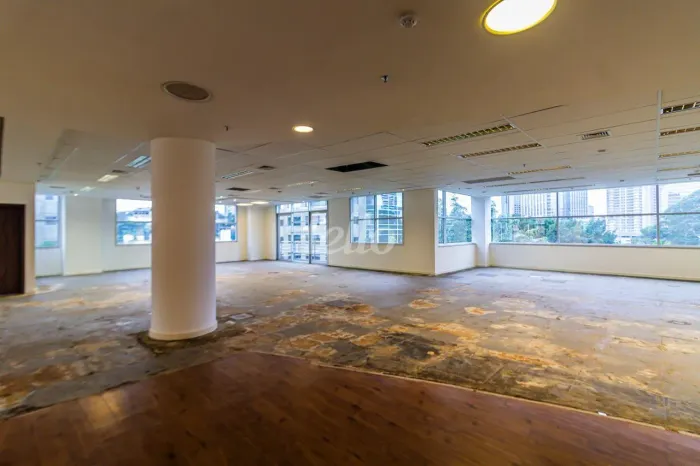 Comercial para alugar no(a) Jardim Morumbi