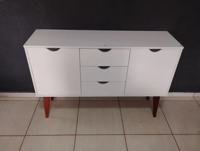 Aparador branco