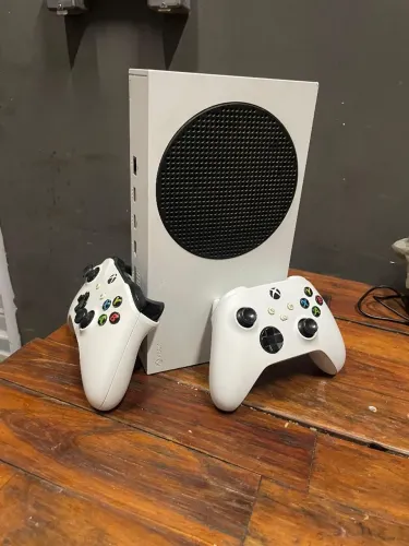 Xbox séries S 2 controles