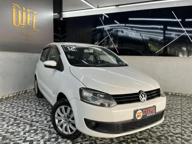 Volkswagen Fox Trendline 1.0 Flex 8V 5P 2012