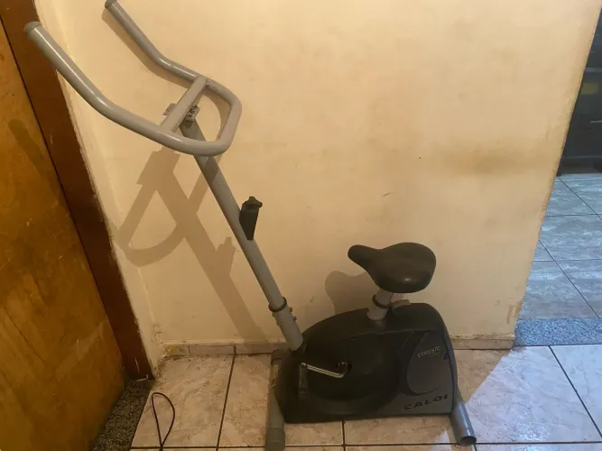 Bicicleta Ergométrica Caloi Classic CLB10 - Usada mas funcionando