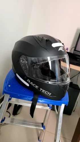 Capacete Race Tech Sector