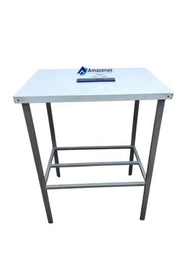 Mesa com tampo de inox nova