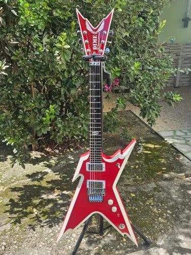 Guitarra Dean Razorback  "Red w/ White Bevels", Korea, Floyd Gotoh e Fishman Moderns