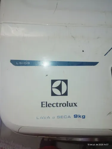 Vendo máquina conservada 110v 9kg,aceito proposta