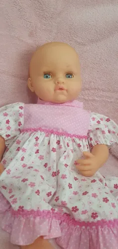 Boneca antiga da marca jesmar.