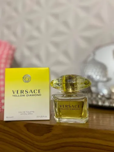 Perfume Versace Yellow Diamond