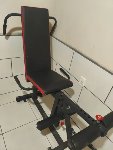 Cadeira flexora e extensora