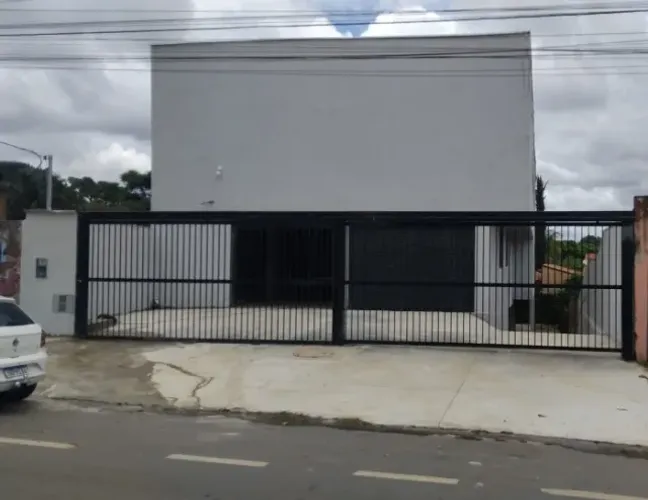 ALUGA PREDIO COMERCIAL STA GENOVEVA