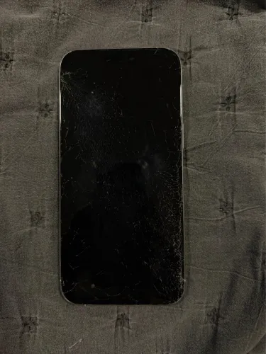 Vendo iPhone 15 Pro Max com nota fiscal 