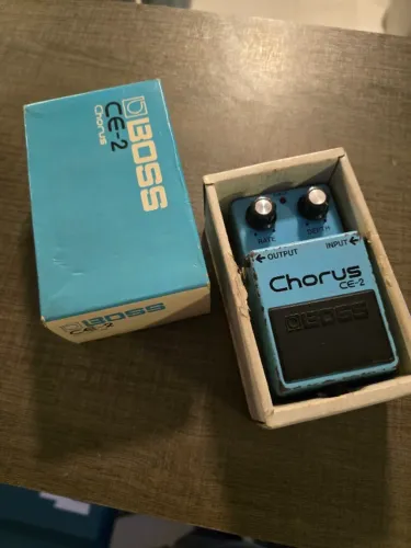 Pedal Boss Chorus Ce2 (Japan) Com Caixa.