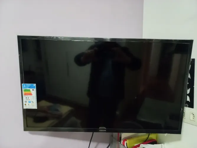 Excelente Smart TV Samsung 32' - Qualidade ao assistir Copa do Mundo Futebol